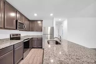 242 Lisette St, Fort Myers, FL 33913 - Photo 1