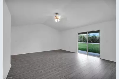 242 Lisette St, Fort Myers, FL 33913 - Photo 3