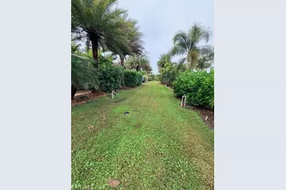 10348 Prairie Iris Trl, Fort Myers, FL 33905 - Photo 17