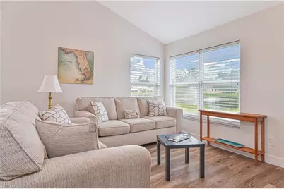 9201 Marigold Ct, Fort Myers, FL 33919 - Photo 11