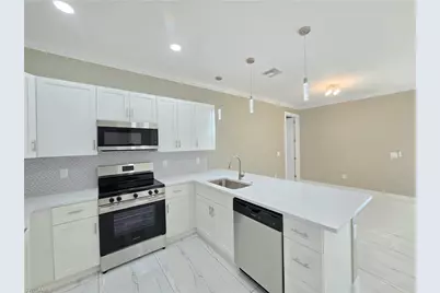 1219 Hibiscus Ave, Lehigh Acres, FL 33972 - Photo 9