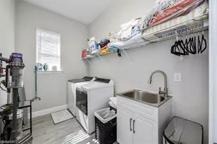 3845 Helmsman Dr, Naples, FL 34120 - Photo 35