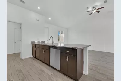 4129 Andalusia Blvd, Cape Coral, FL 33909 - Photo 7