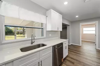 41 Victoria Dr, North Fort Myers, FL 33917 - Photo 17