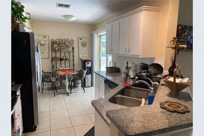 2522 SW 9th Pl, Cape Coral, FL 33914 - Photo 5