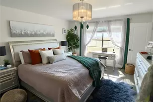 1423 NE 13th Ave, Cape Coral, FL 33909 - Photo 5