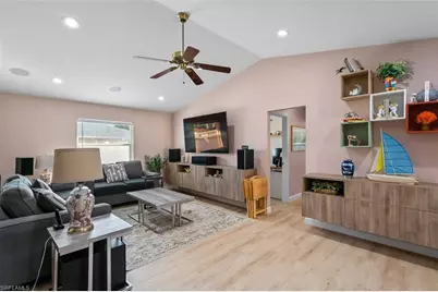 15048 Bonaire Cir, Fort Myers, FL 33908 - Photo 19