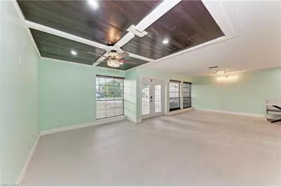 2709 SE 17th Ave, Cape Coral, FL 33904 - Photo 9