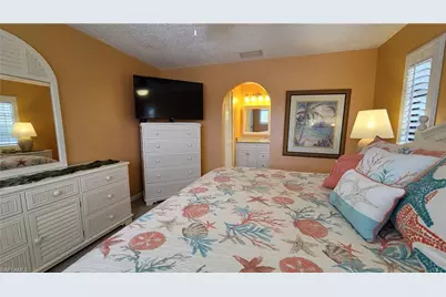 1126 SE 13th Ter, Cape Coral, FL 33990 - Photo 13