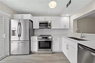 18038 San Carlos Blvd, Fort Myers Beach, FL 33931 - Photo 9