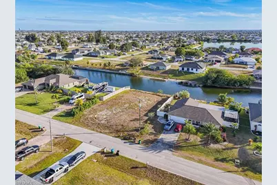 322 NE 20th St, Cape Coral, FL 33909 - Photo 11