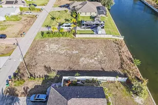 322 NE 20th St, Cape Coral, FL 33909 - Photo 15