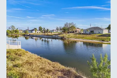 322 NE 20th St, Cape Coral, FL 33909 - Photo 37