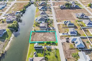 322 NE 20th St, Cape Coral, FL 33909 - Photo 27