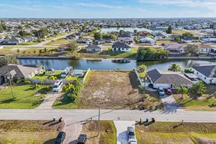 322 NE 20th St, Cape Coral, FL 33909 - Photo 7