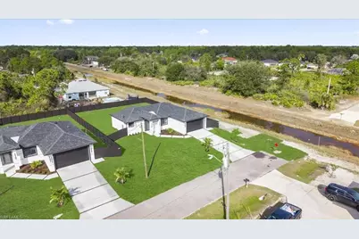 4609 Hanna Ave N, Lehigh Acres, FL 33971 - Photo 7