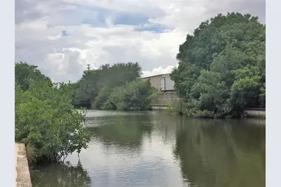 1421 SE 10th Ter, Cape Coral, FL 33990 - Photo 3