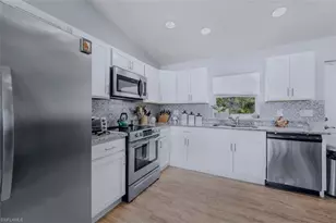 5013 SE Tradewinds Cir, Labelle, FL 33935 - Photo 9