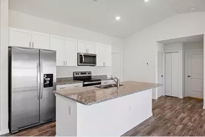 1101 NW 1st Pl, Cape Coral, FL 33909 - Photo 13