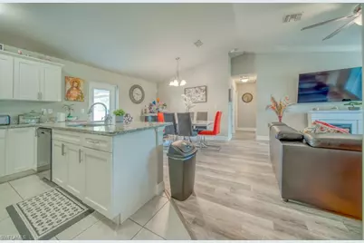 520 Wilmington Pkwy, Cape Coral, FL 33993 - Photo 45