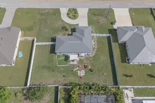 520 Wilmington Pkwy, Cape Coral, FL 33993 - Photo 3