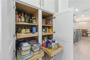 6807 Azalea Ln, Fort Myers, FL 33919 - Photo 17