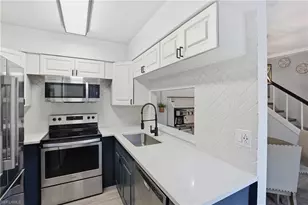 1103 SE 8th Terrace, Cape Coral, FL 33990 - Photo 7