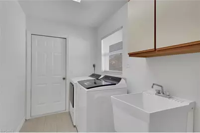 12793 Yacht Club Cir, Fort Myers, FL 33919 - Photo 31