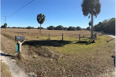 2687 Old Lakeport Rd, Moore Haven, FL 33471 - Photo 21