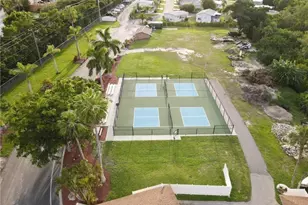 19681 Summerlin 263 Rd, Fort Myers, FL 33908 - Photo 13