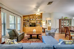 912 SE 22nd St, Cape Coral, FL 33990 - Photo 3