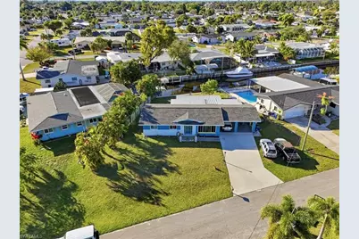 4311 S Pacific Cir, North Fort Myers, FL 33903 - Photo 17