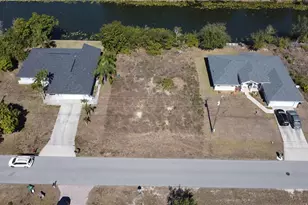 425 NW 5th Terrace, Cape Coral, FL 33993 - Photo 3