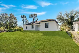 2910 9th St W, Lehigh Acres, FL 33971 - Photo 25