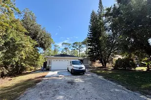 530 7th St SW, Naples, FL 34117 - Photo 5