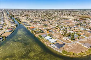 504 NE 9th St, Cape Coral, FL 33909 - Photo 39