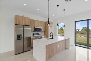 1128 Helen Ave S, Lehigh Acres, FL 33974 - Photo 7