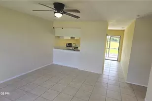 1302 NE 9th St, Cape Coral, FL 33909 - Photo 5