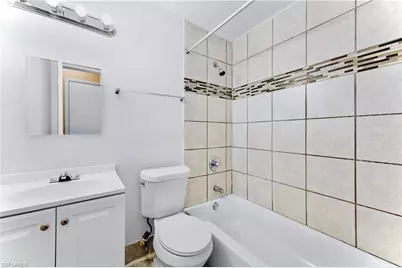 210 Charlotte Ave, Fort Myers, FL 33916 - Photo 9