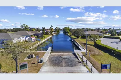 1502 SW 13th Ter, Cape Coral, FL 33991 - Photo 19