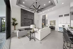 5333 Majestic Ct, Cape Coral, FL 33904 - Photo 5