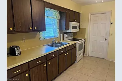 514 Pennview Ave, Lehigh Acres, FL 33936 - Photo 5