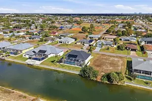 236 NE 14th Ave, Cape Coral, FL 33909 - Photo 41