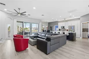 236 NE 14th Ave, Cape Coral, FL 33909 - Photo 5