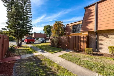 1550 Park Meadows Dr #2, Fort Myers, FL 33907 - Photo 3