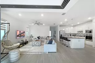 2057 Yellowfin Cir, Naples, FL 34114 - Photo 5