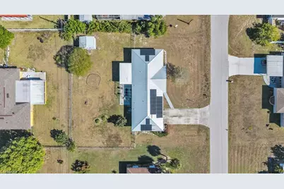 323 Hollywood St, Lehigh Acres, FL 33936 - Photo 45