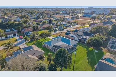 1705 SE 6th Ter, Cape Coral, FL 33990 - Photo 11