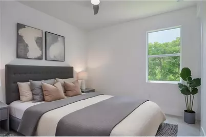 1014 SW 8th Pl, Cape Coral, FL 33991 - Photo 9