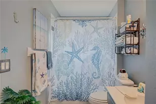 901 NW 3rd Pl, Cape Coral, FL 33993 - Photo 19